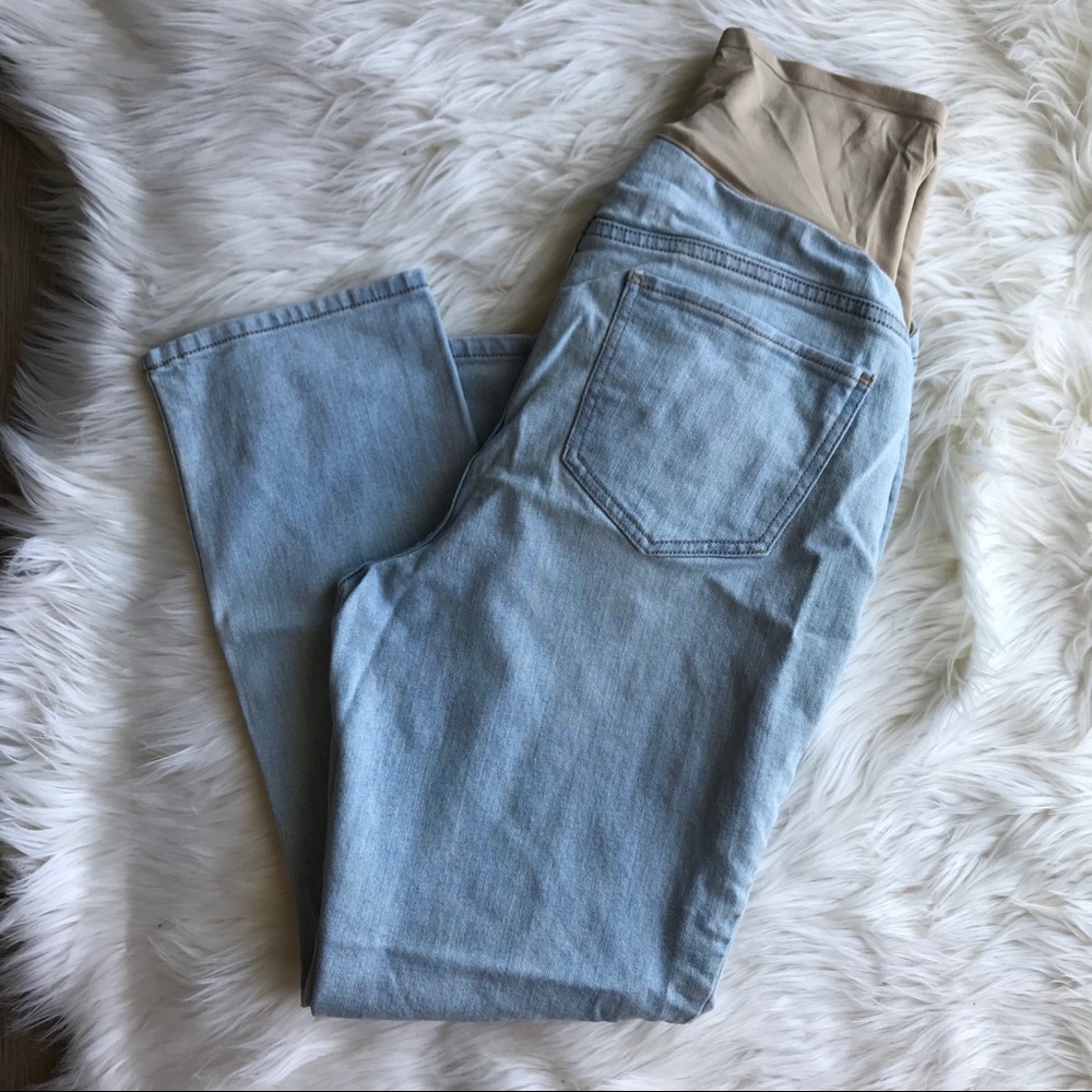 Old Navy Maternity Distressed Boyfriend Crop Denim